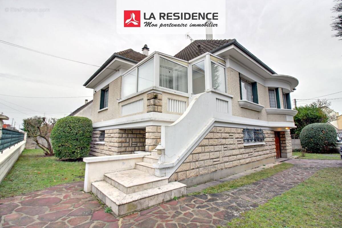 Maison à CONFLANS-SAINTE-HONORINE