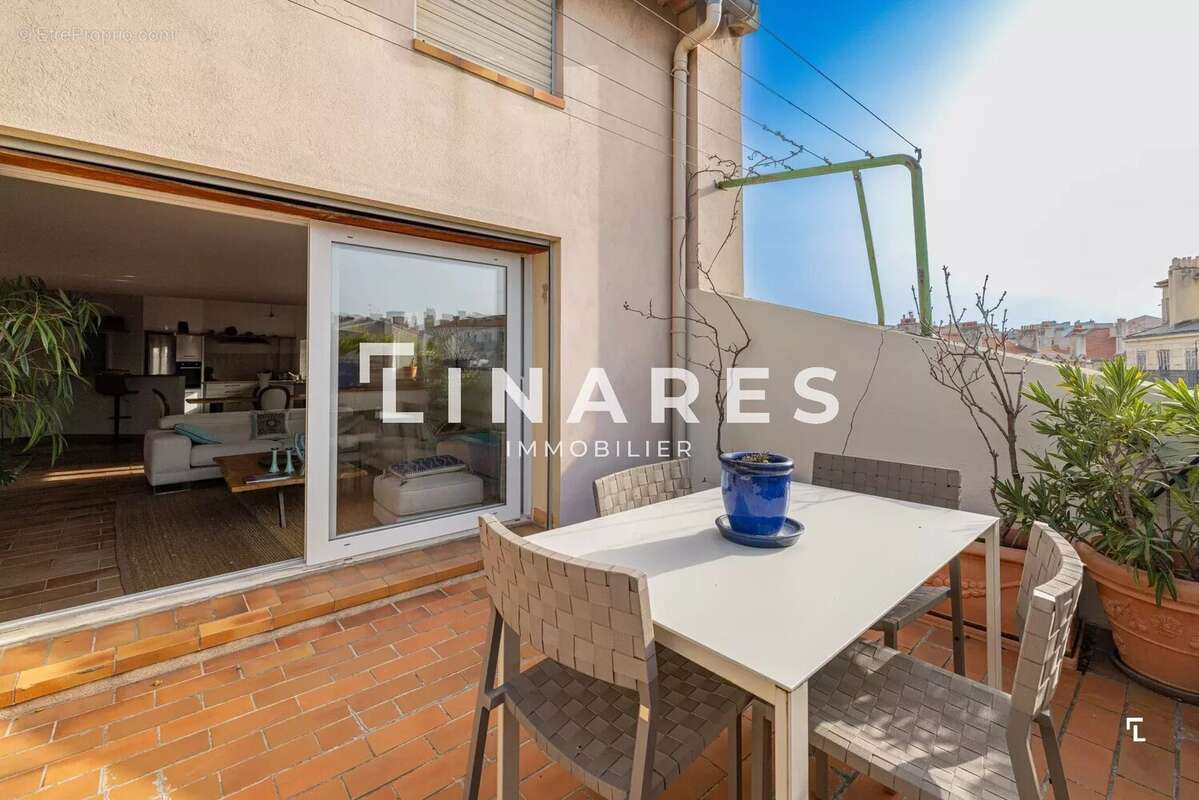 Appartement à MARSEILLE-2E