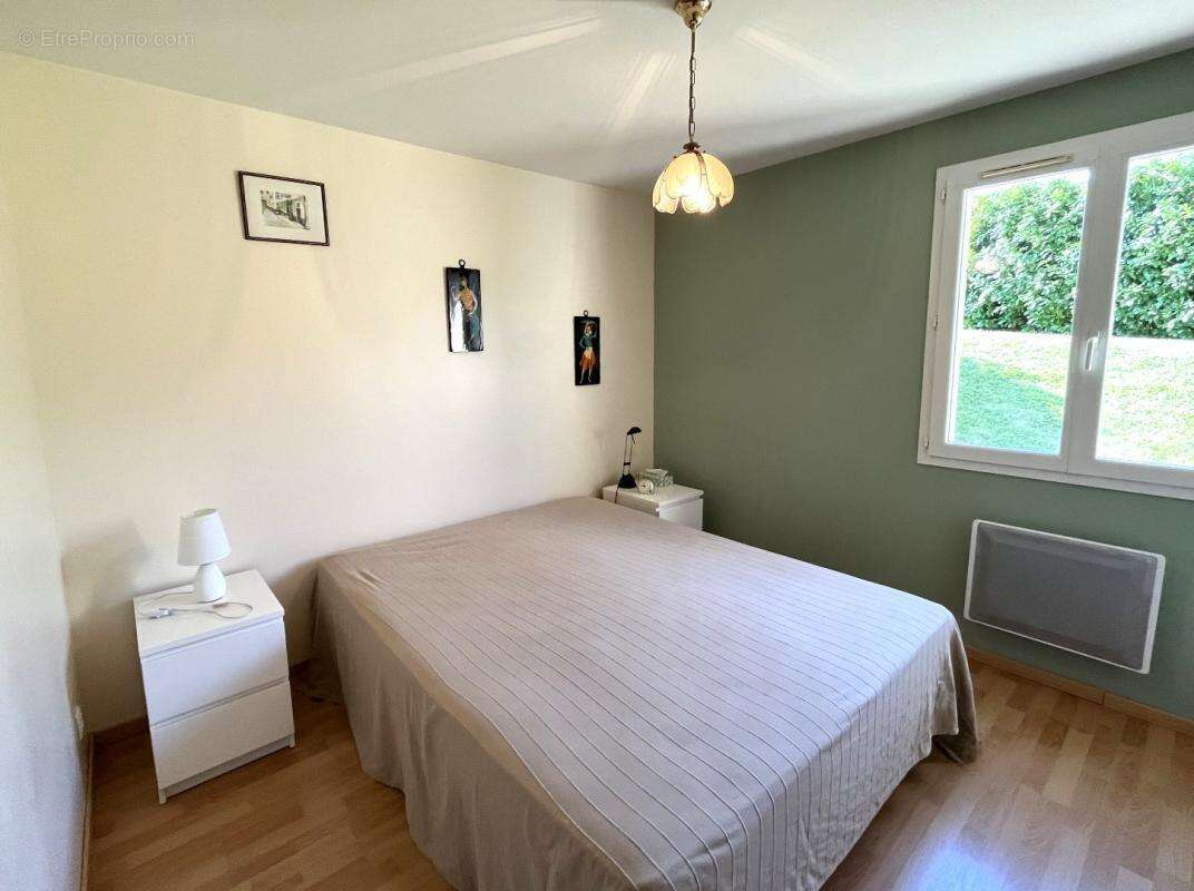 Maison à LES ESSARDS