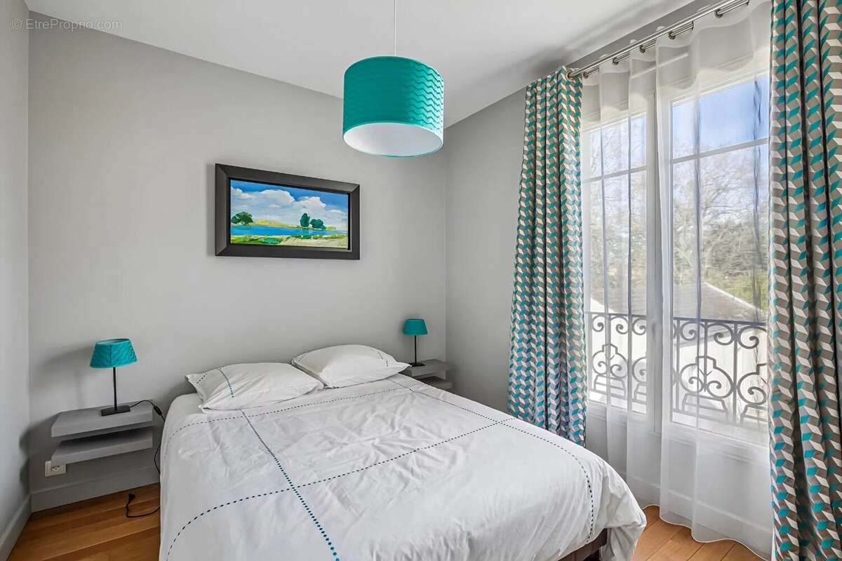 Le vesinet 4 min rer, propriete contemporaine 256 m² - terrain 1202 m² - belles prestations - photo 13
