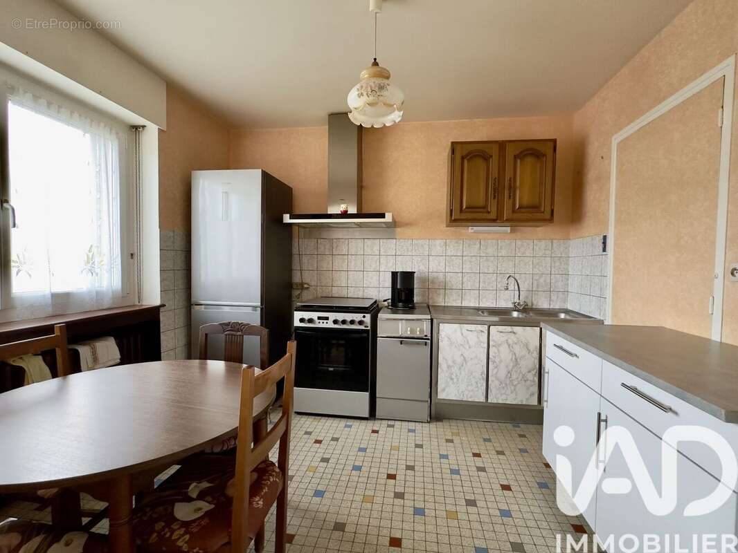 Maison 150 m² à Pouilly  - photo 5