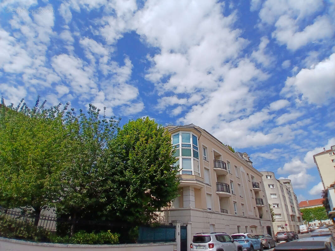 Studio avec balcon, cave et parking a charenton - photo 9