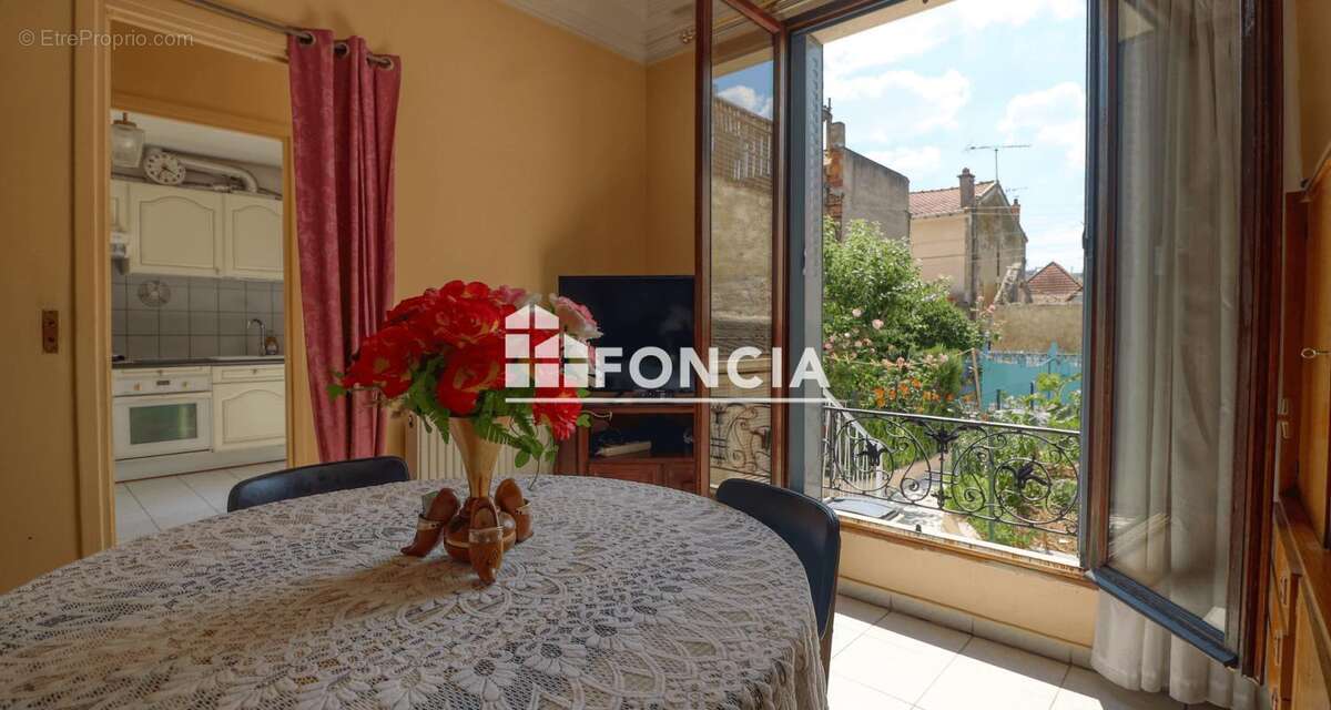 Maison à IVRY-SUR-SEINE