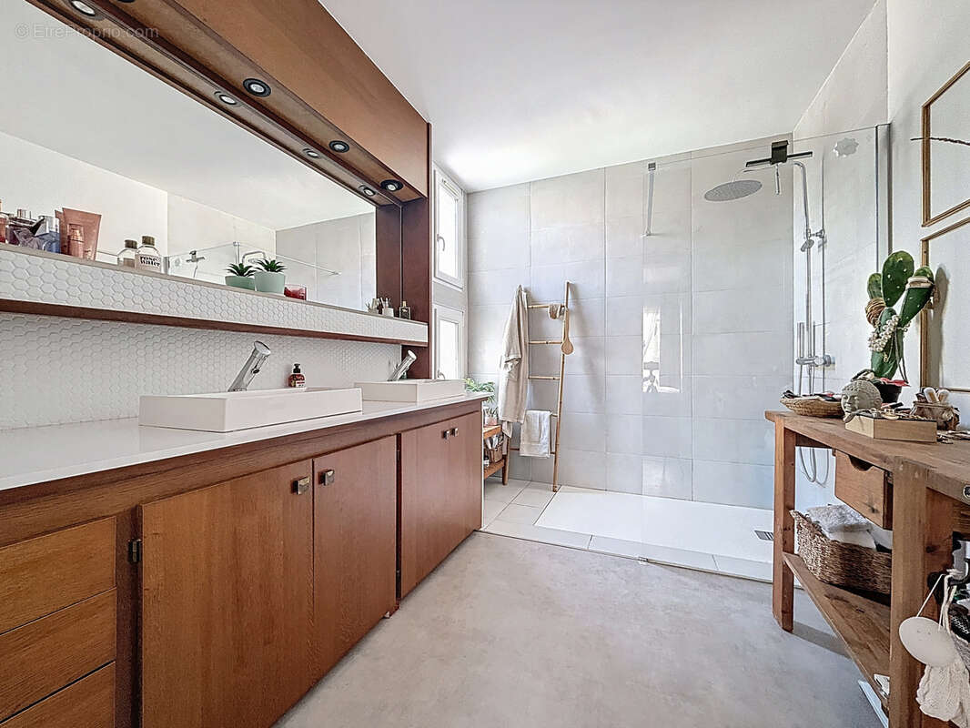 Maison à VILLENEUVE-DE-LA-RAHO