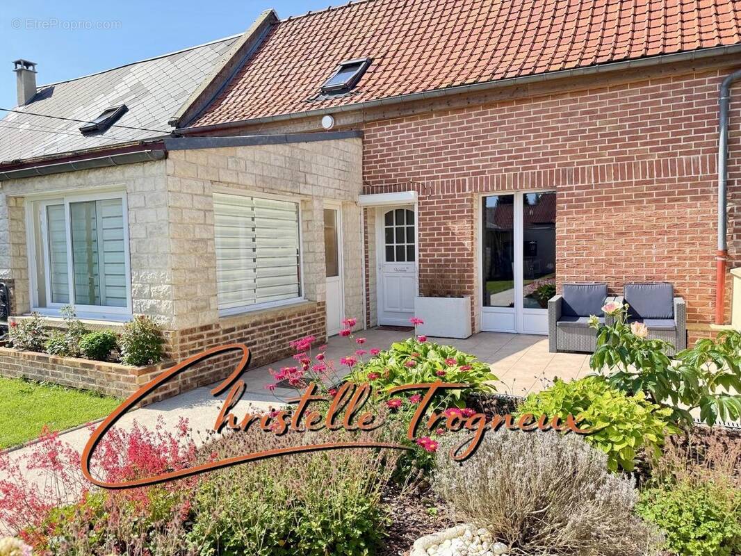 Photo 1 - Maison à FLESSELLES