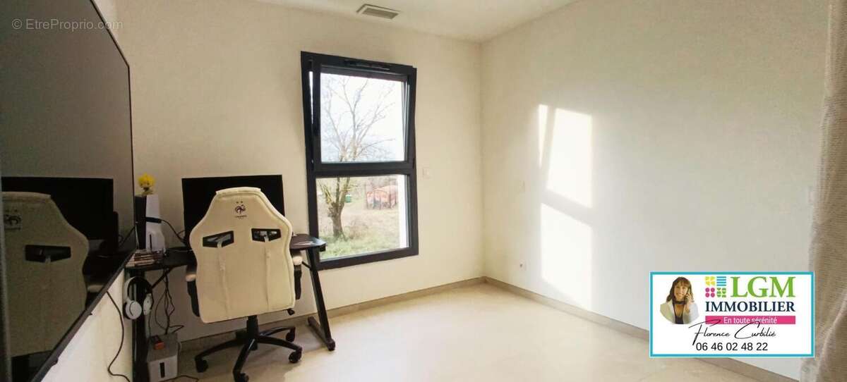 Maison à LA CALMETTE