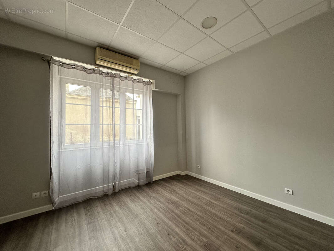 Maison à COULANS-SUR-GEE