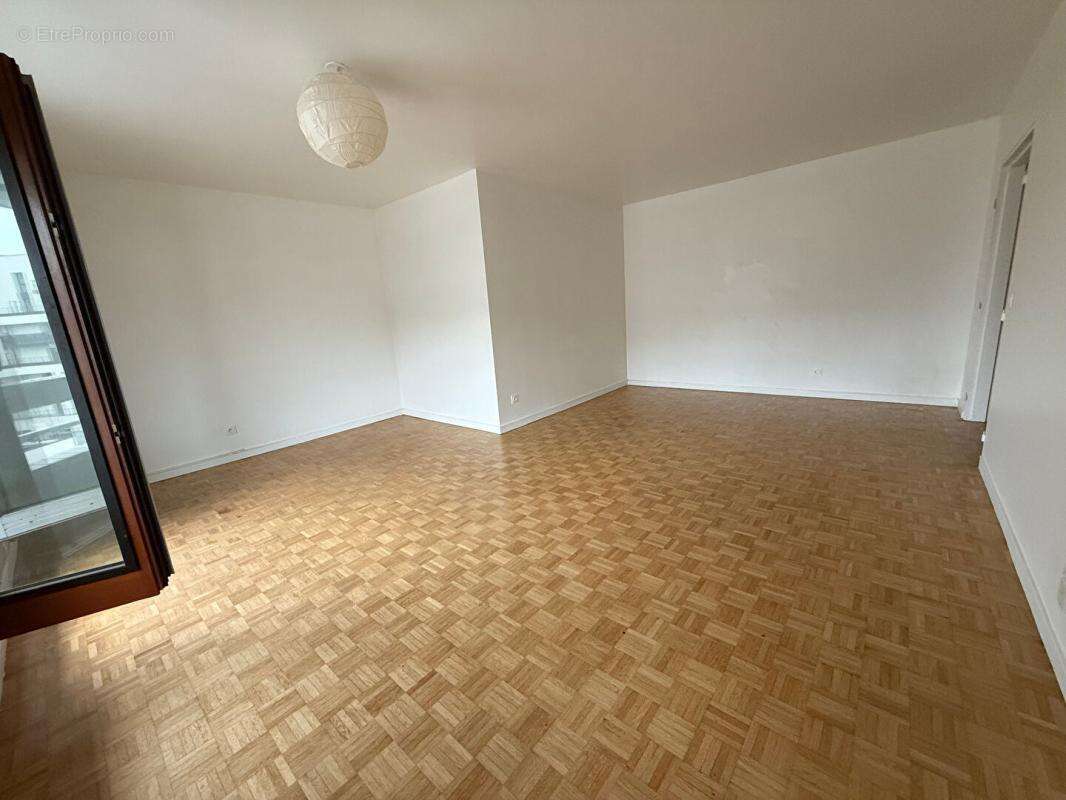 Appartement à SURESNES