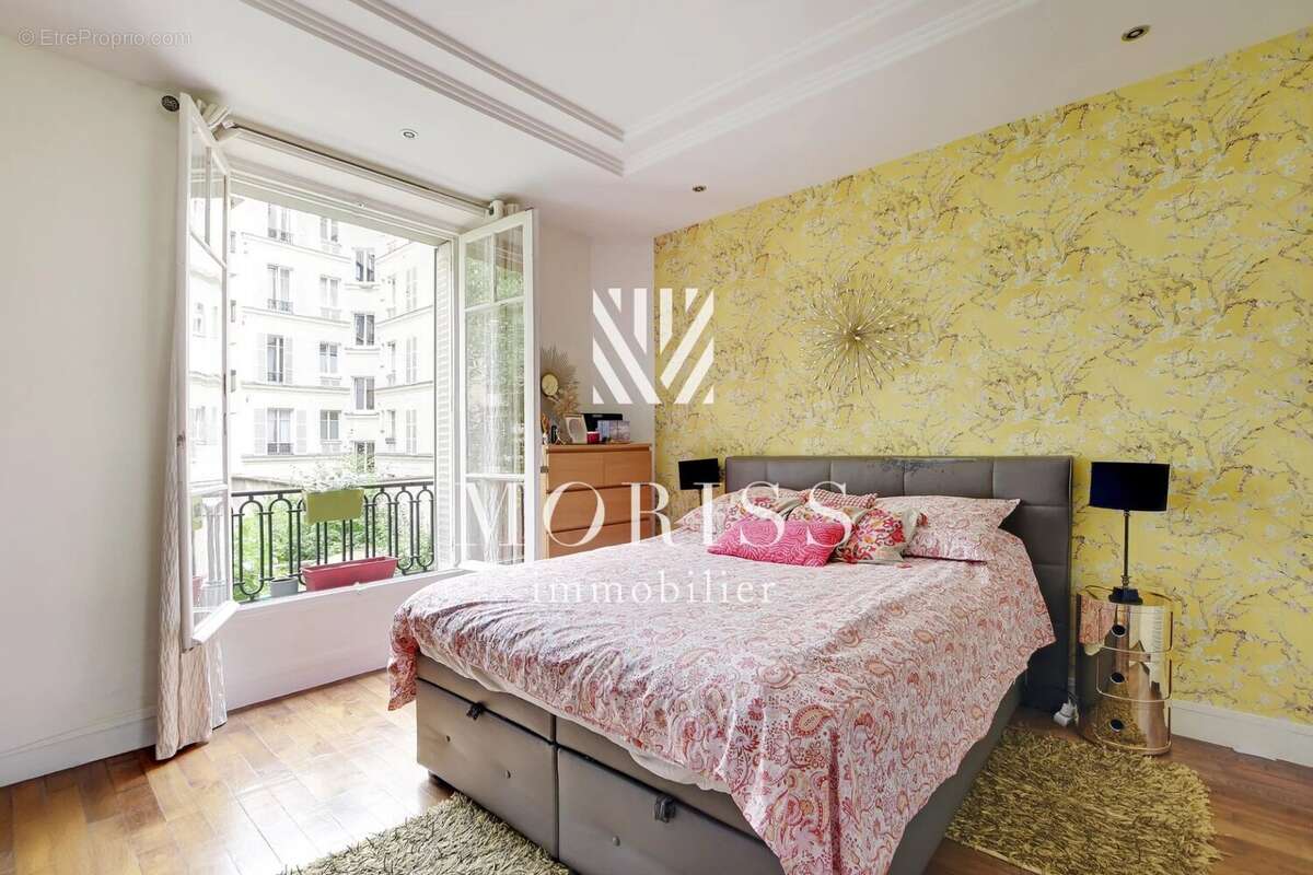 Appartement à NEUILLY-SUR-SEINE