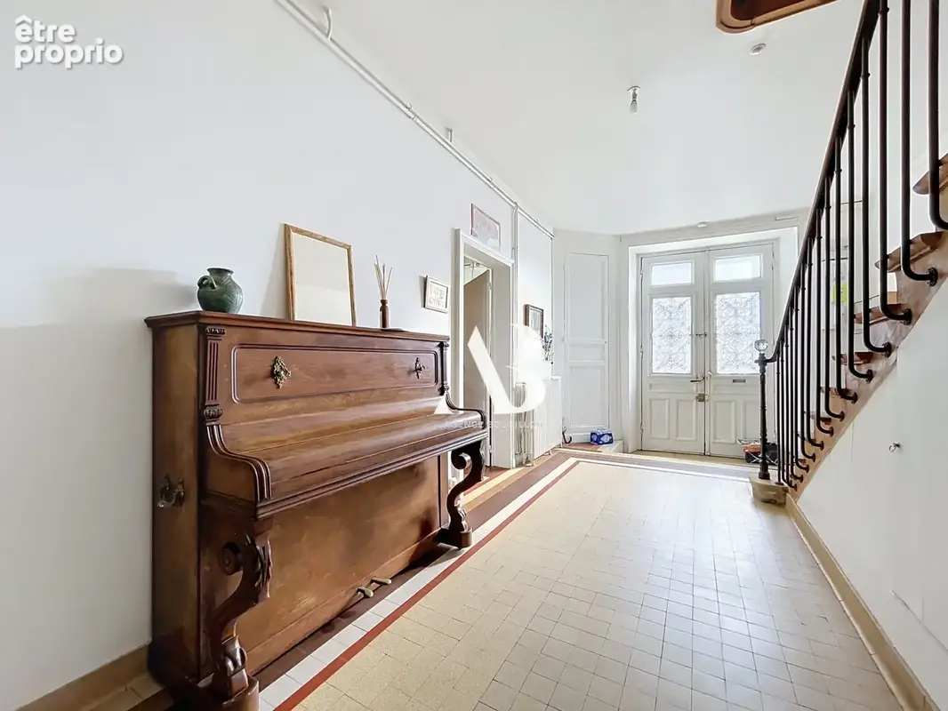 Nangis centre, maison de maitre en parfait état d'entretien - photo 9