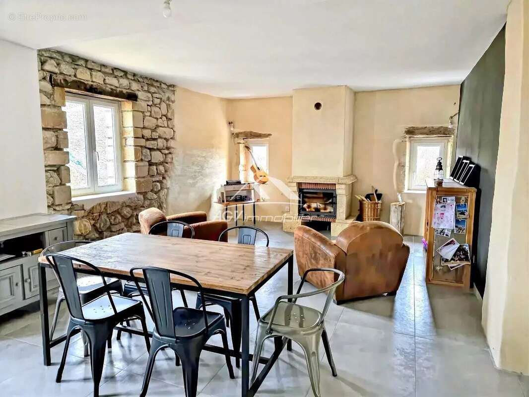Maison à UZES