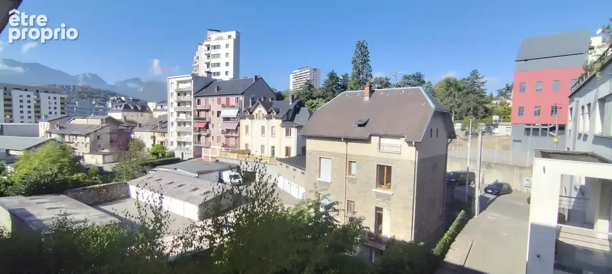 Appartement T4 de 80.34 m2 entièrement rénové avec grand balcon et garage - photo 13