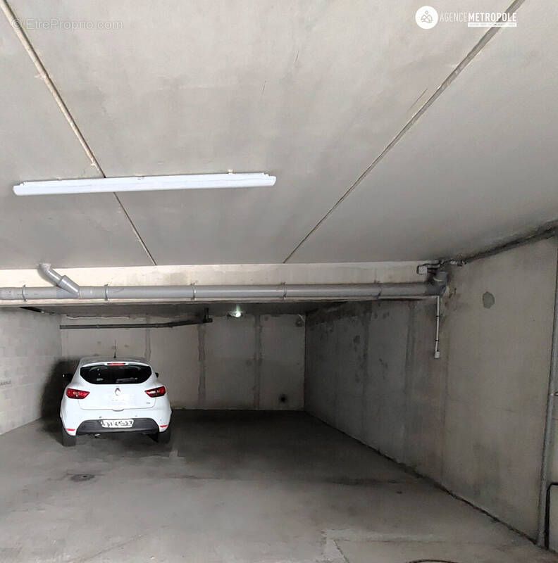 Parking à TOURNEFEUILLE