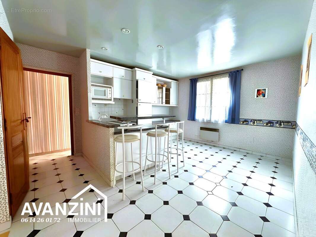 Maison à JOUY-SUR-MORIN