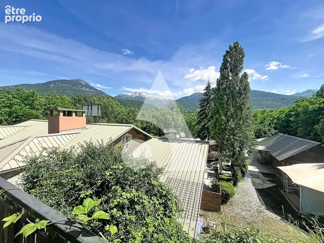 Duplex d'exception rénové avec jardin à Embrun - photo 14