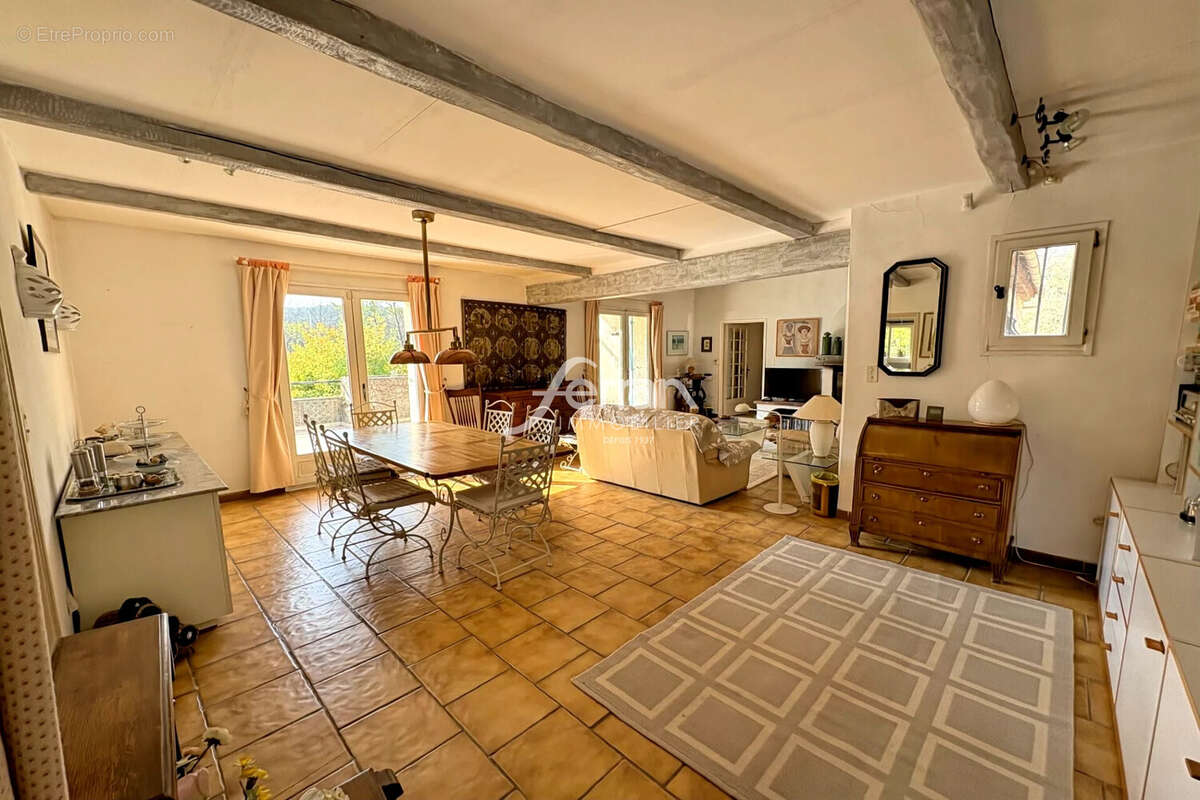 Maison à CALLAS