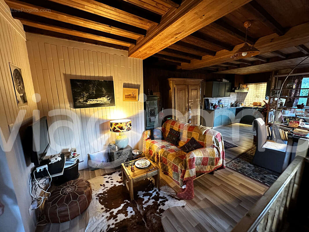 Maison à PLANCHER-BAS