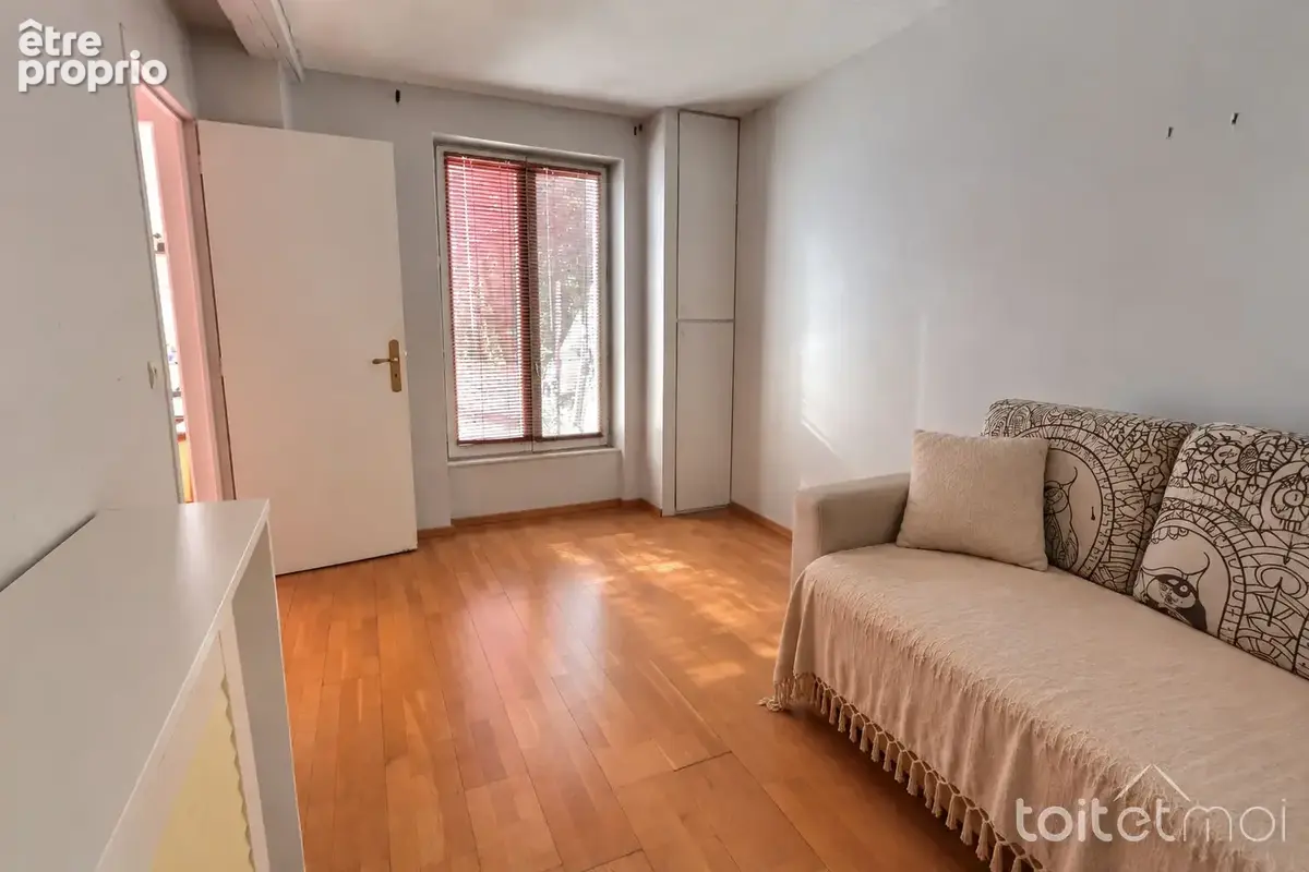 A vendre ensemble immobilier a villiers-le-bacle - 180 m² - photo 5