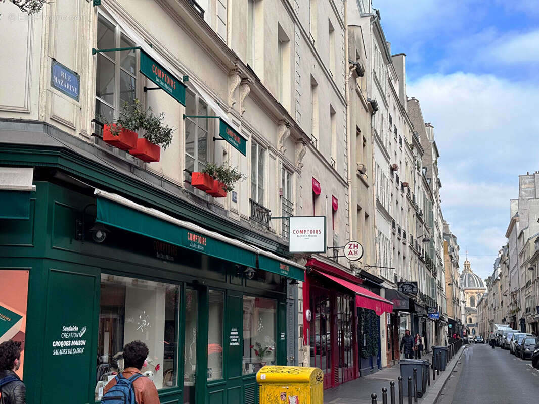 Commerce à PARIS-6E