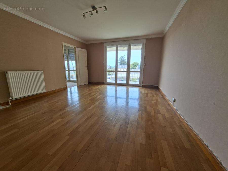 Appartement à SABLE-SUR-SARTHE