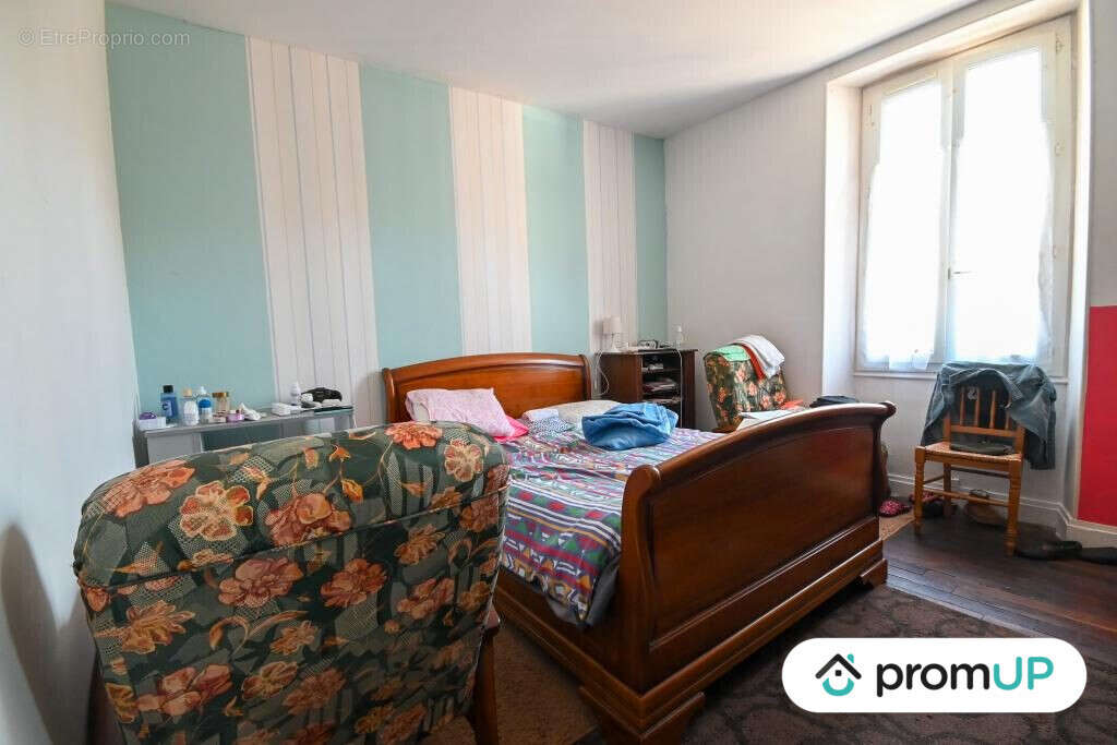 Appartement à VILLENEUVE-SUR-YONNE