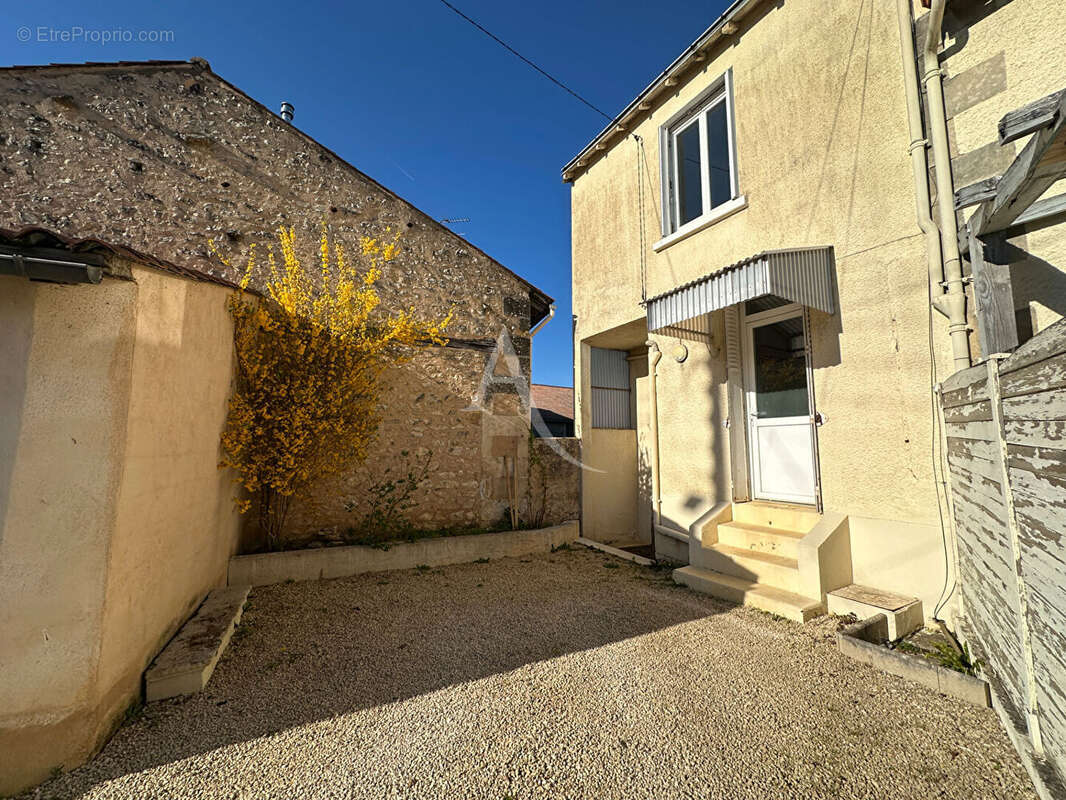 Maison à POITIERS