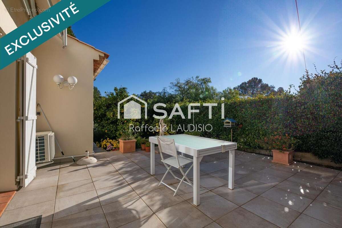 Photo 3 - Maison à FREJUS