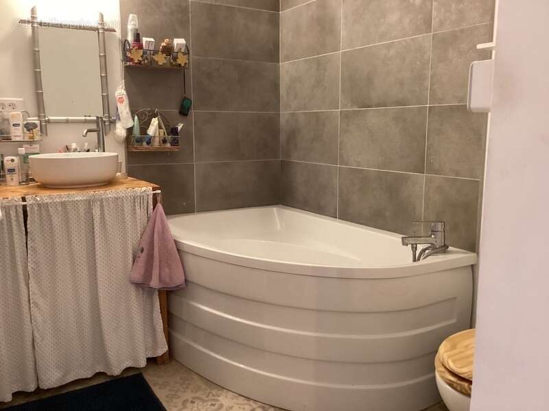 Maison à CUXAC-D&#039;AUDE