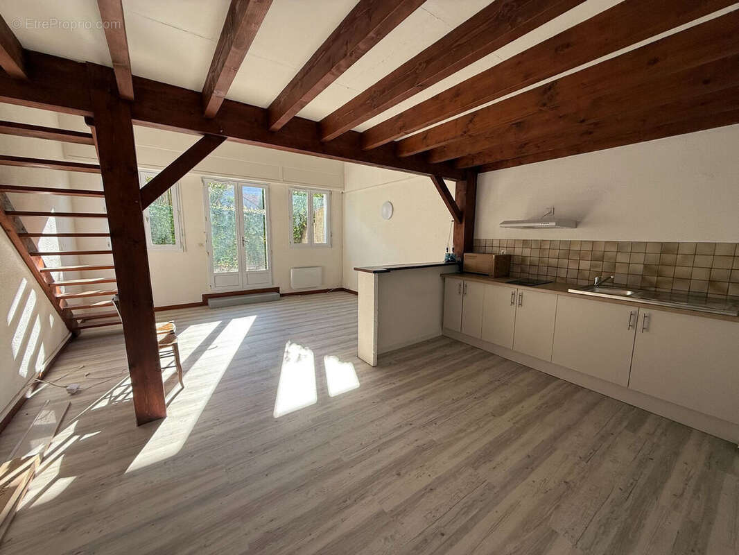 Maison à MESCHERS-SUR-GIRONDE