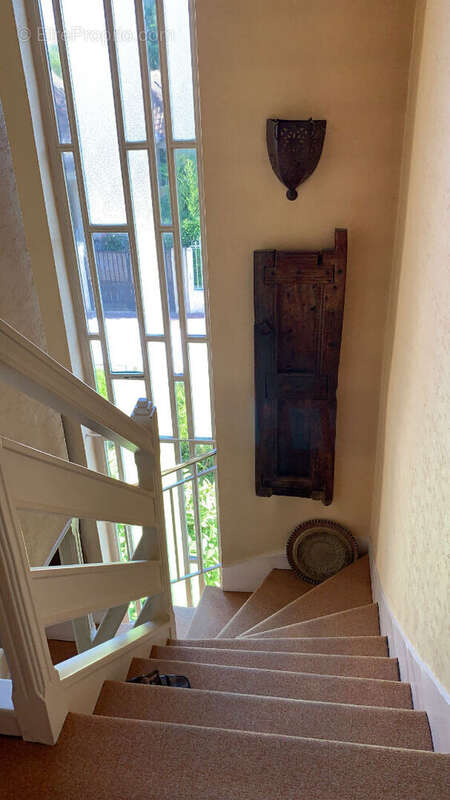 Maison à LA CELLE-SAINT-CLOUD