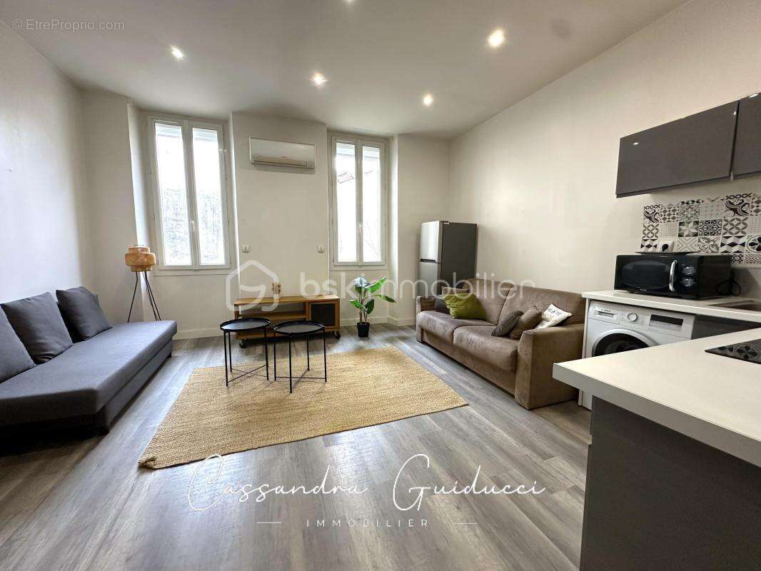 Appartement à MARSEILLE-7E