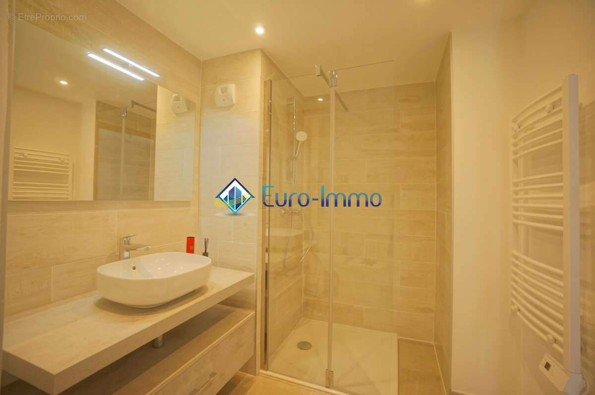 Appartement à BEAUSOLEIL
