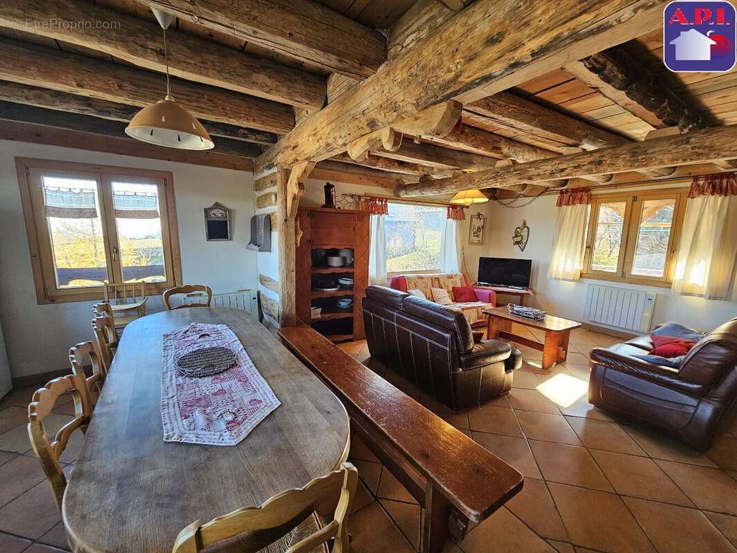 Maison à SAINT-PIERRE-DELS-FORCATS