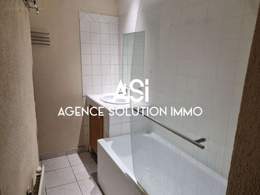 Appartement à VIVIERS