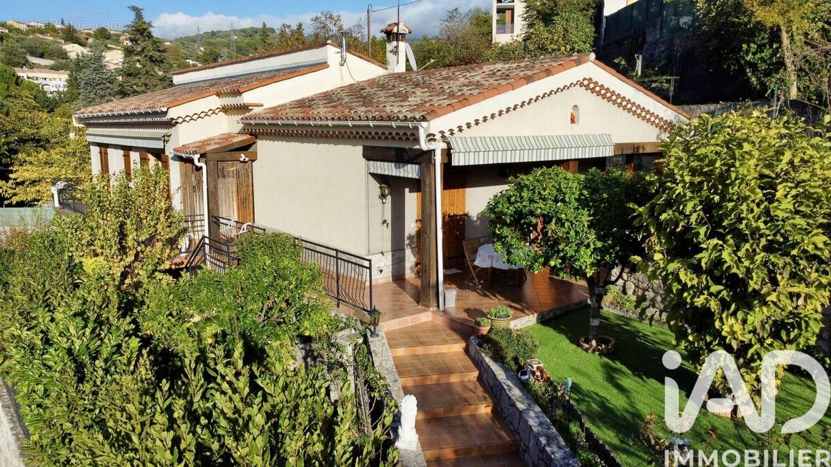 Photo 1 - Maison à LA TRINITE