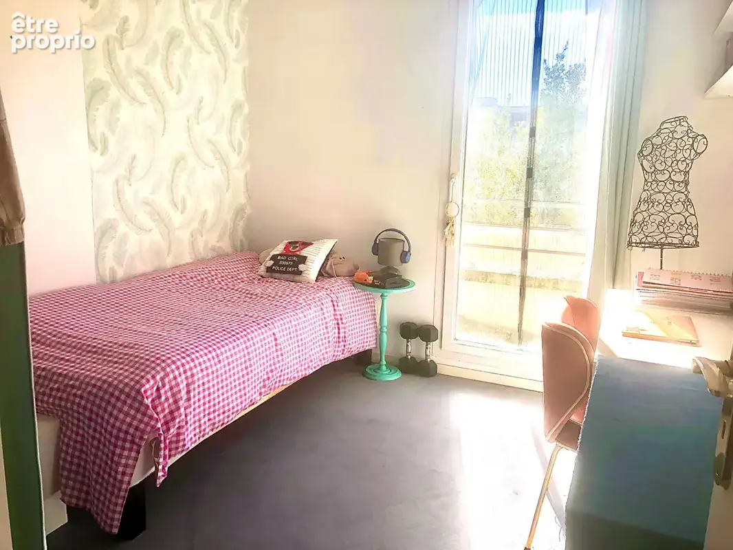 Maison mitoyenne de 5 pieces / 4 chambres a sarcelles village - photo 8