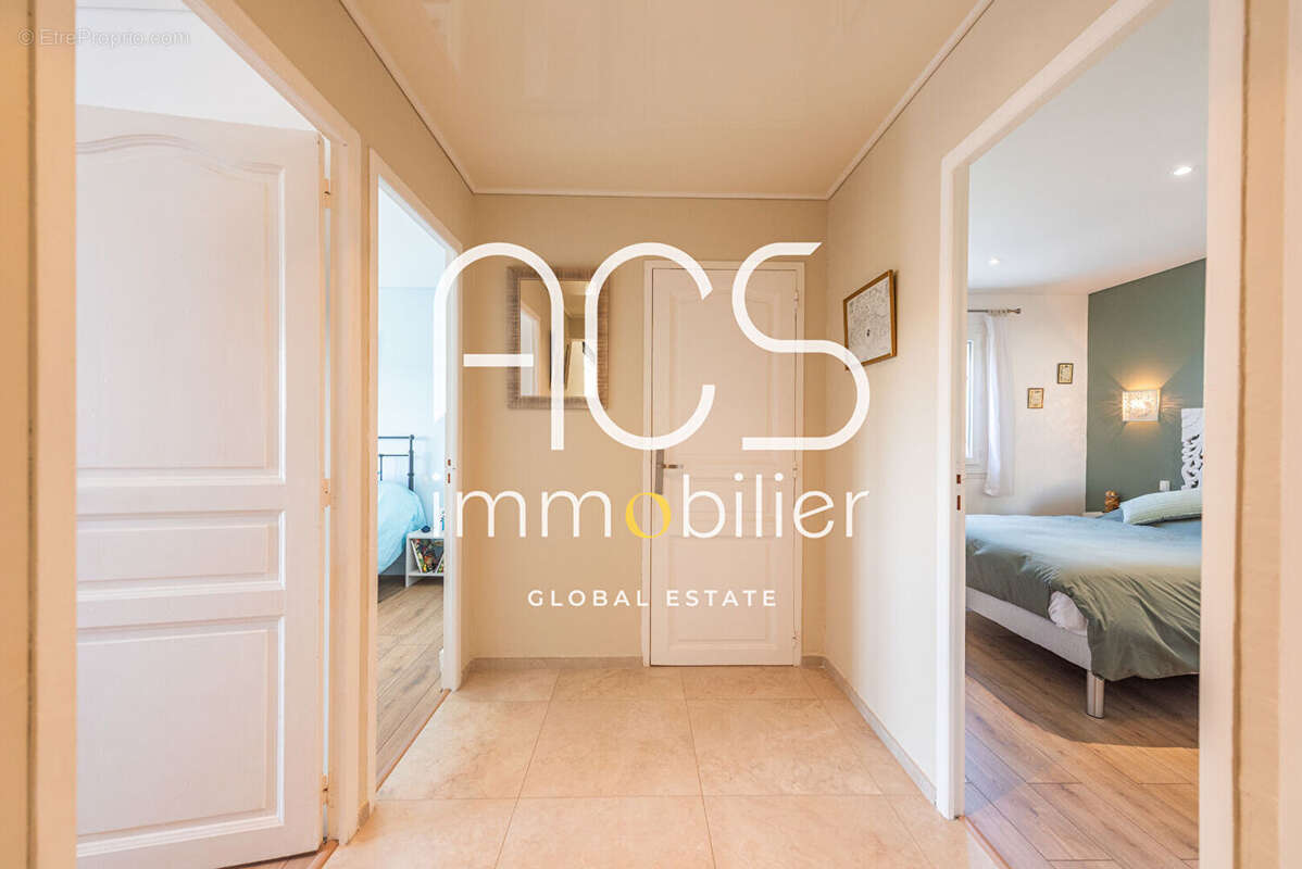 Maison à ENSUES-LA-REDONNE