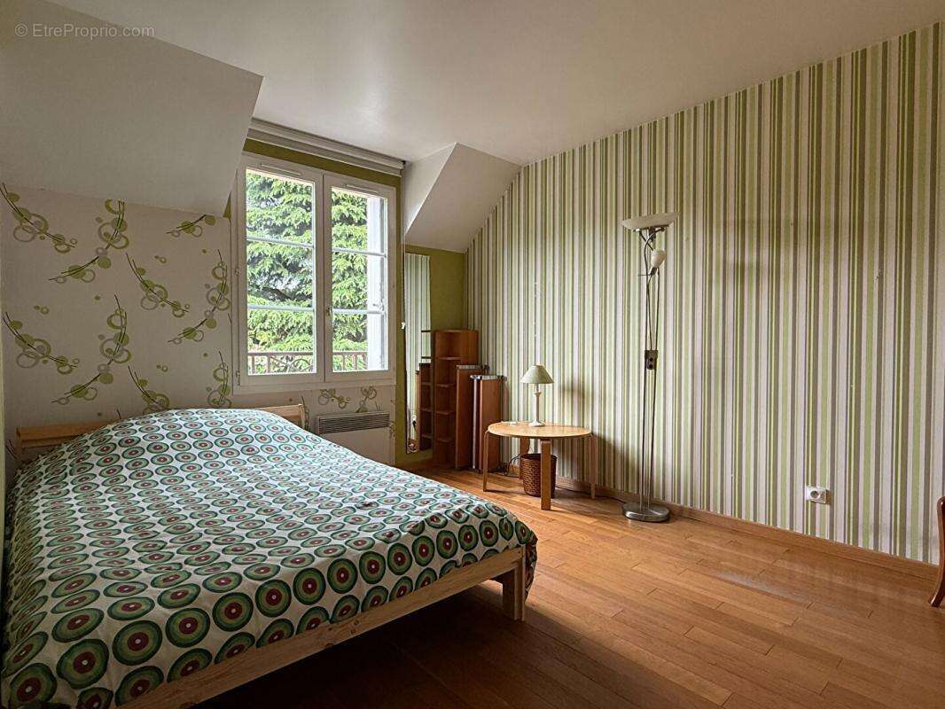 Maison à AUVERS-SUR-OISE