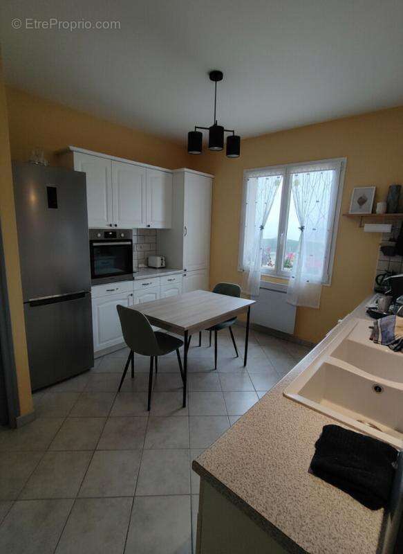 Nord Vendome, pavillon tout confort sur terrain 1,5 ha et dépendances - photo 5