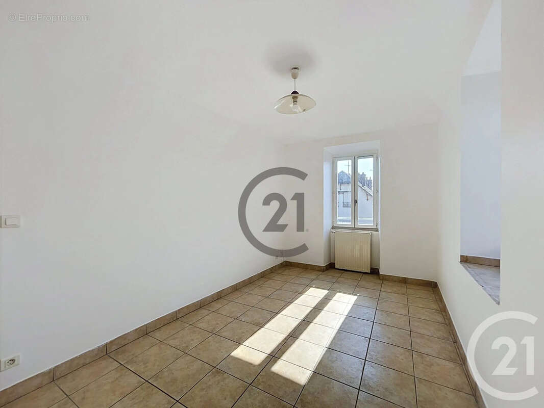 Appartement 57 m² à Montereau-Fault-Yonne  - photo 7