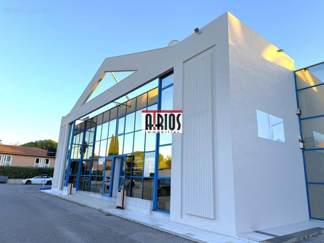Commerce à HYERES