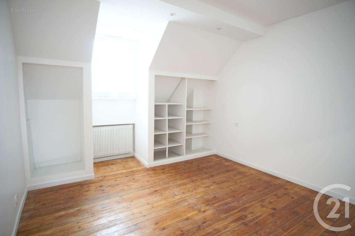 Maison à CHOISY-LE-ROI