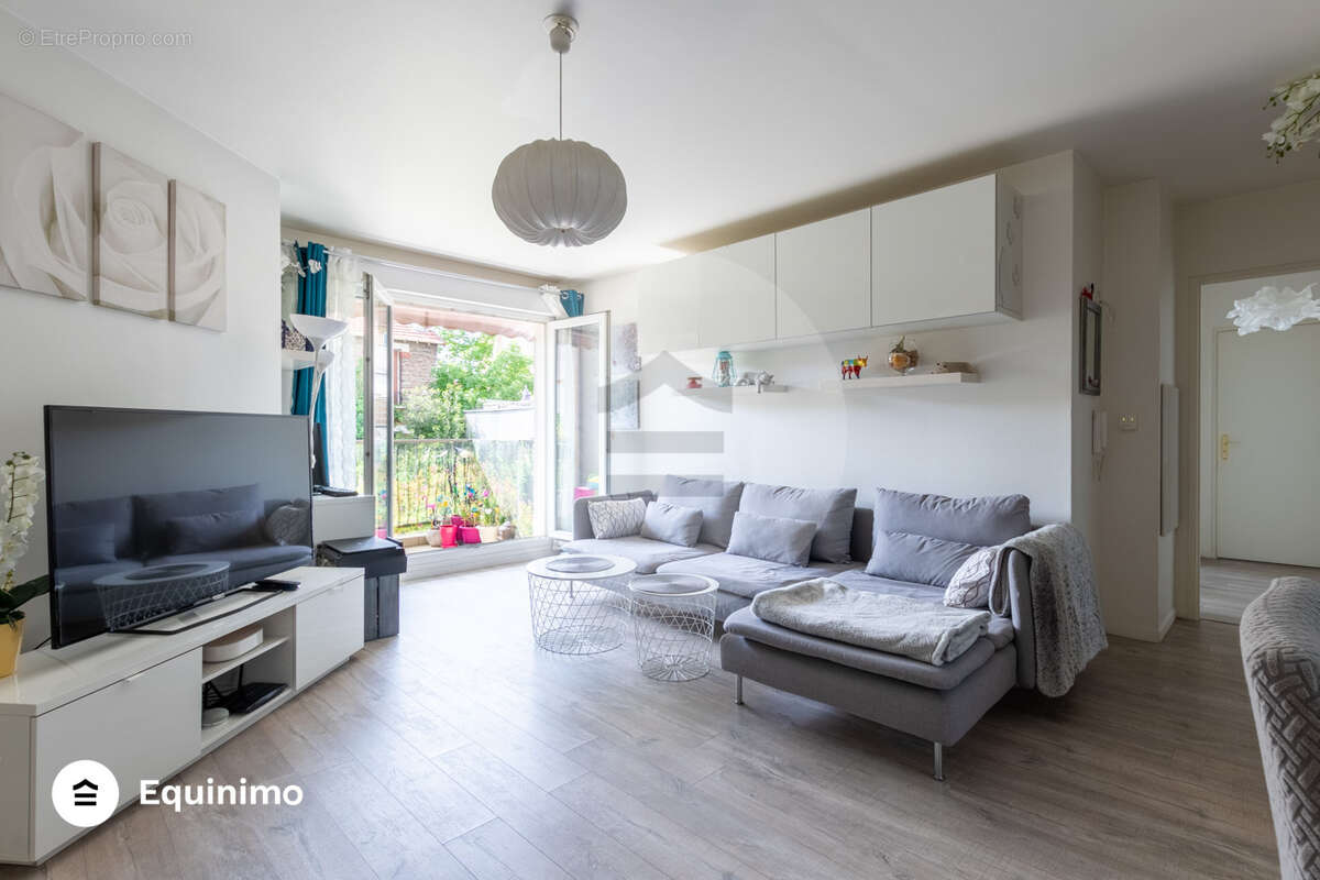 Appartement à NANTERRE