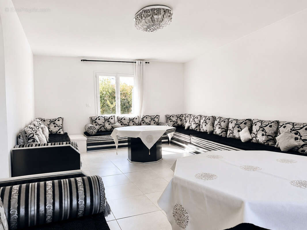 Maison familiale de 125m2 - 4 chambres - quartier certé à trignac - photo 6