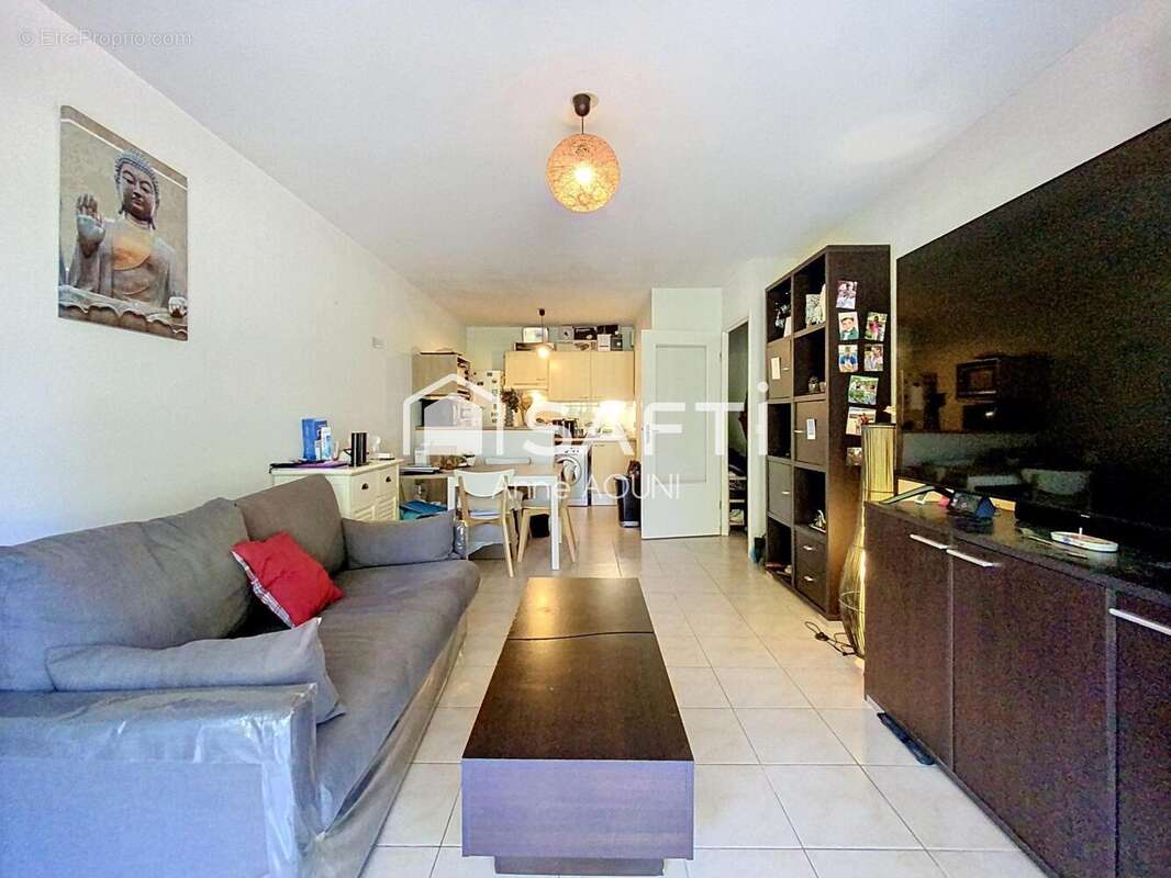 Photo 2 - Appartement à PAREMPUYRE