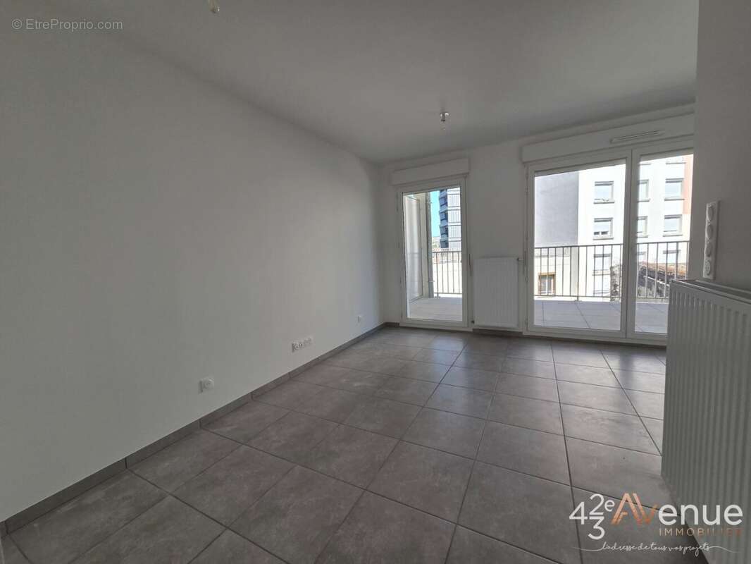 Appartement à SAINT-ETIENNE