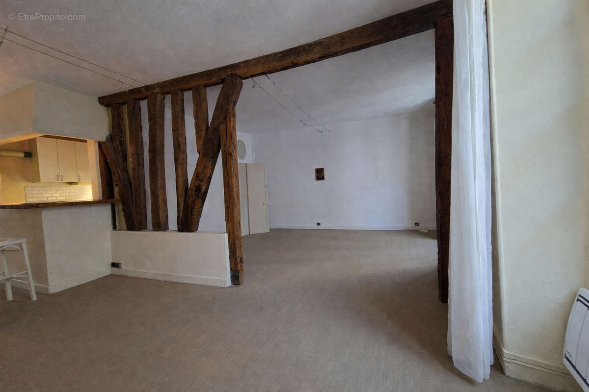 Appartement à PARIS-4E