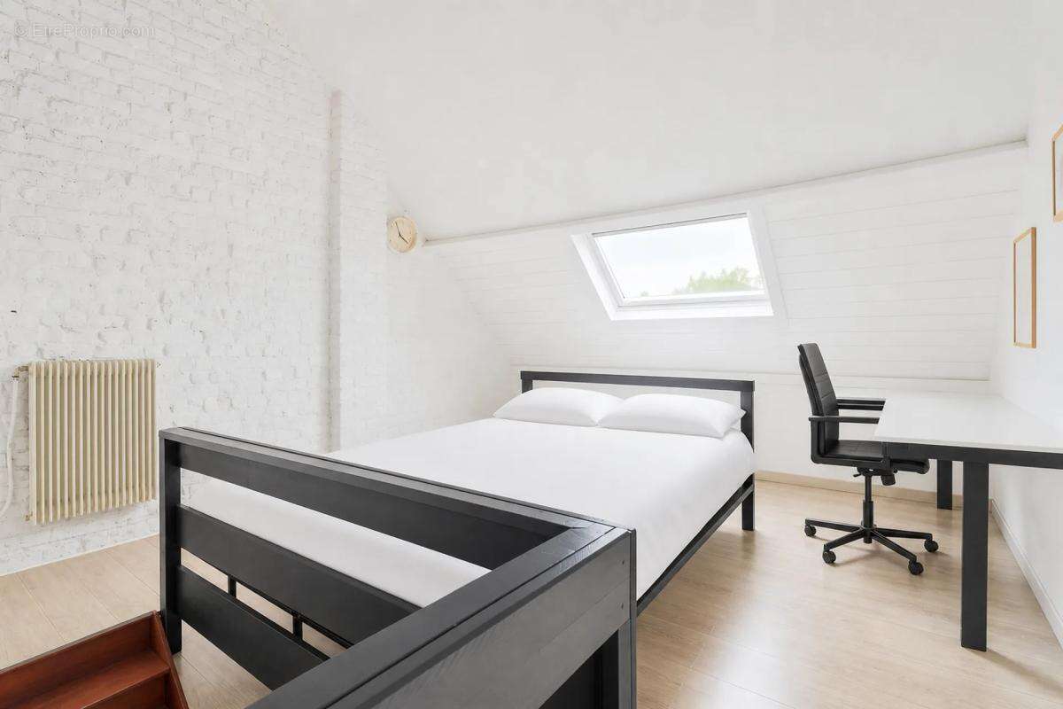 Maison louée 5 pièces 97 m² à Tourcoing - photo 8