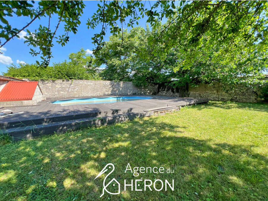 Maison à GUERCHEVILLE