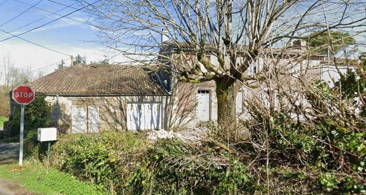 Photo 1 - Maison à BECELEUF